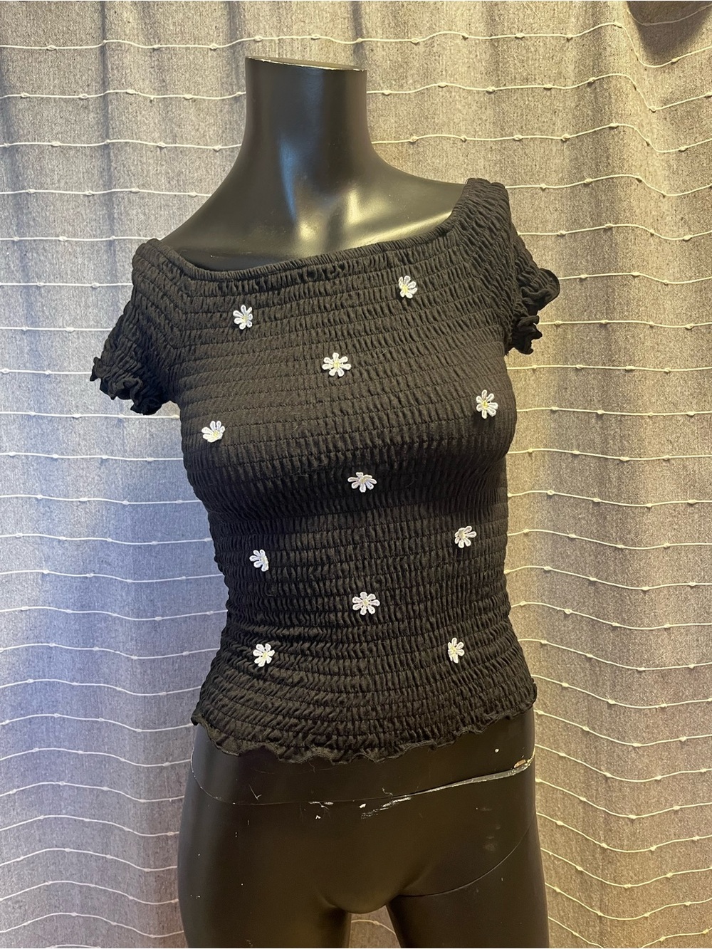 Daisy Smocked Off The Shoulder Crop Tee